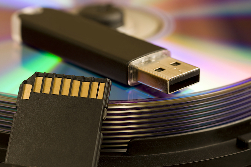 Cds and usb devise with Camera SD card data recovery